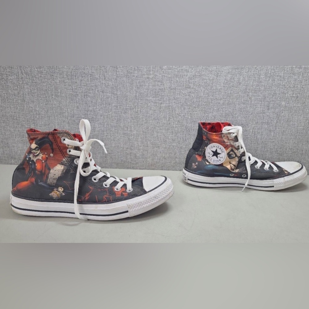 Converse Graphic High-Tops in Red and Black Harley Quinn